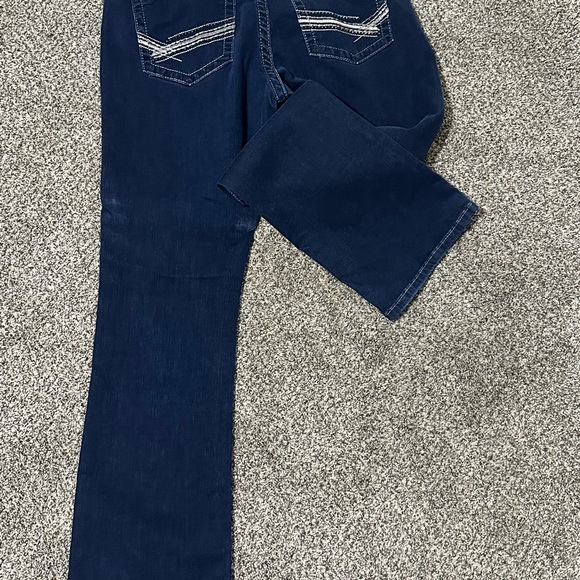 BKE 31R Payton - Picture 2 of 3